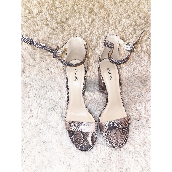 SNAKE OPEN TOE ANKLE STRAP CHUNKY HEEL - Picture 8 of 11